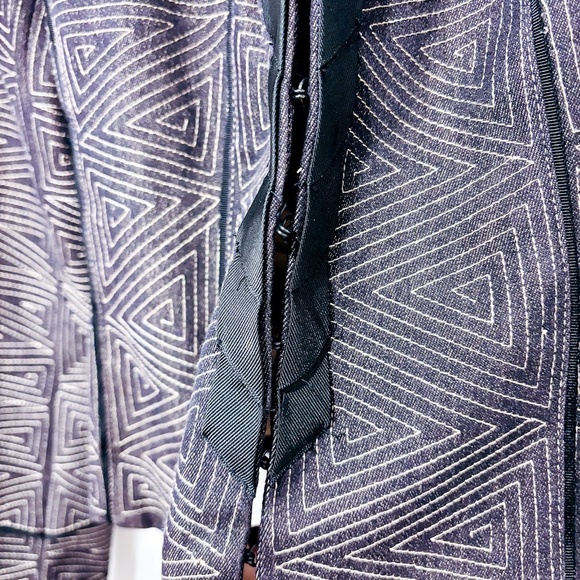 NYGARD Grey jacket with embroidered pattern - Picture 7 of 8